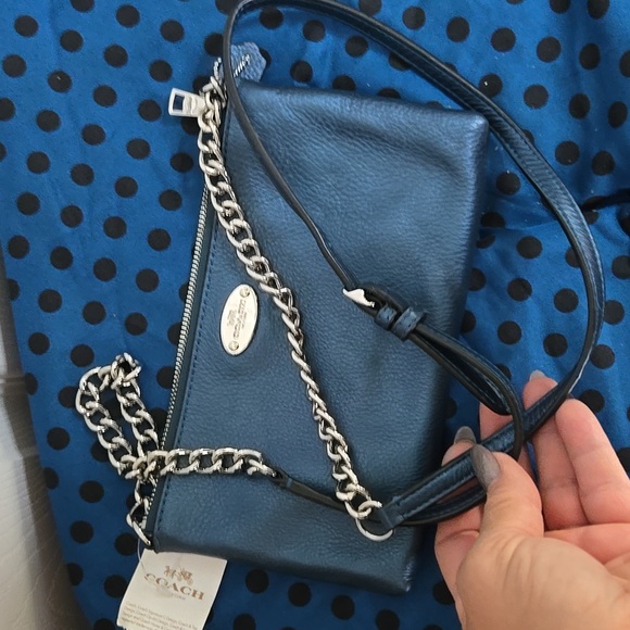 Coach Elegant Navy Blue Crossbody Bag NWTS Has Small Dipple On Back And Front - Picture 8 of 8